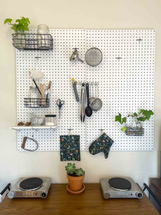 How to Set Up a Simple Dye Studio at Home