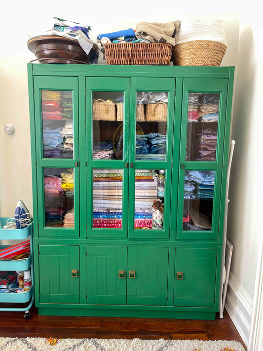 How to Organize Fabric in your Quilt Studio